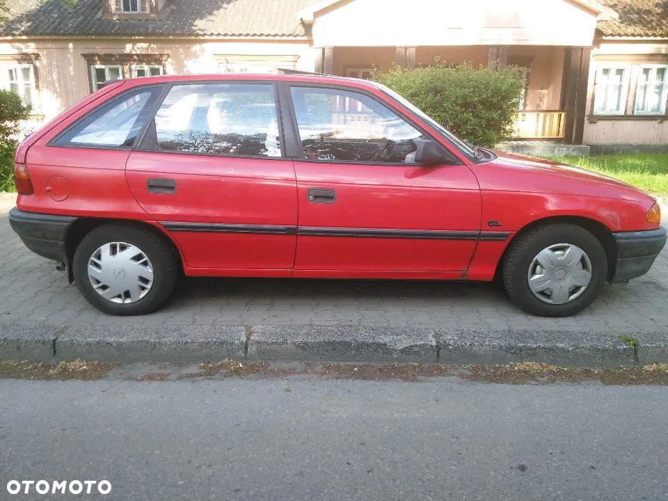 Opel Astra 1.4 1992 photo - 9