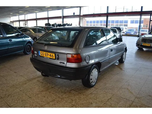 Opel Astra 1.4 1993 photo - 4