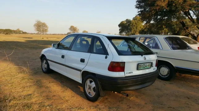 Opel Astra 1.4 1994 photo - 6