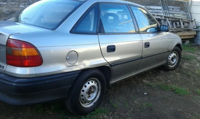 Opel Astra 1.4 1996 photo - 10