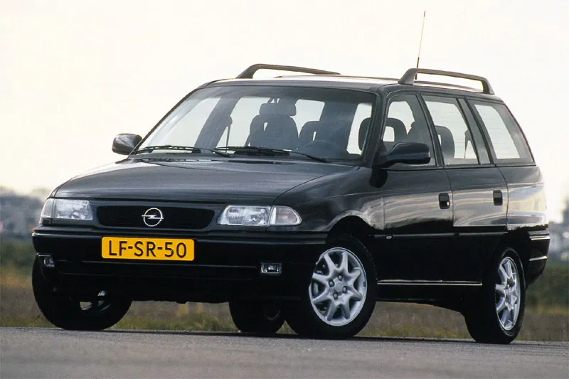 Opel Astra 1.4 1996 photo - 8