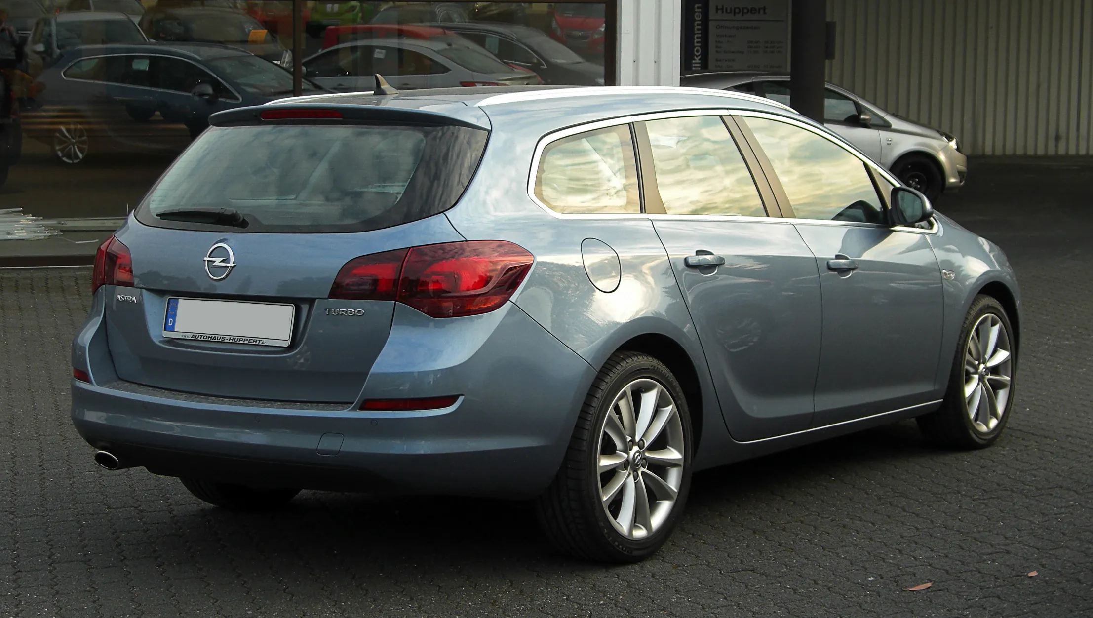 Opel Astra 1.4 2011 photo - 11