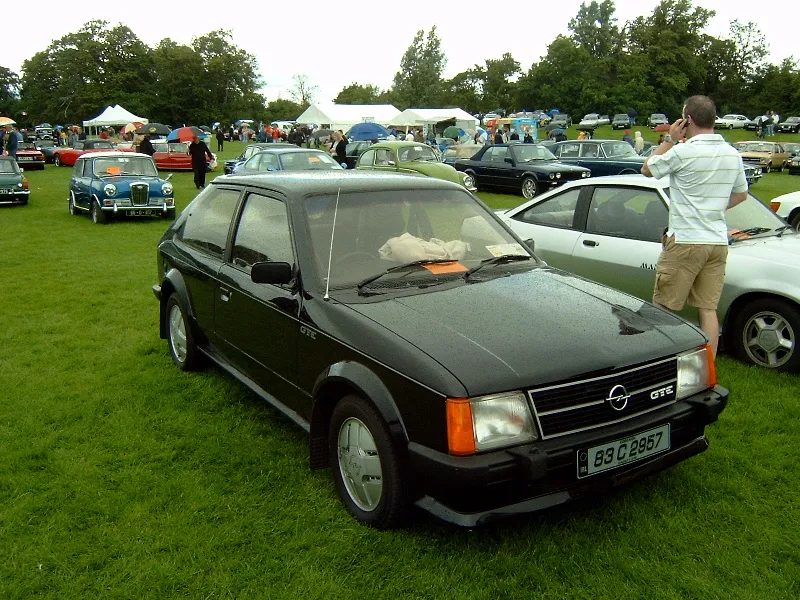 Opel Astra 1.6 1983 photo - 1