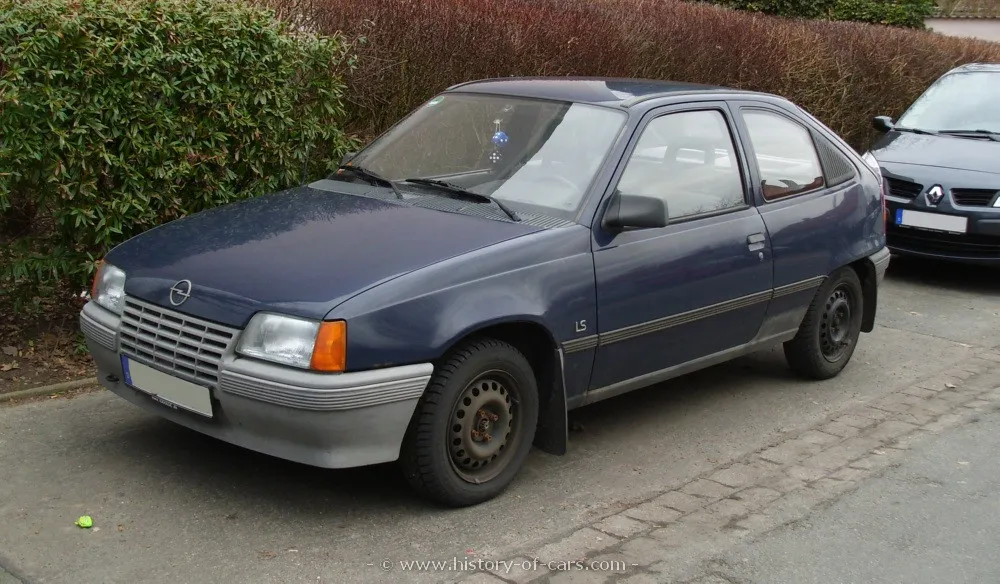 Opel Astra 1.6 1984 photo - 5