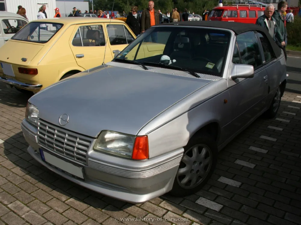 Opel Astra 1.6 1987 photo - 4