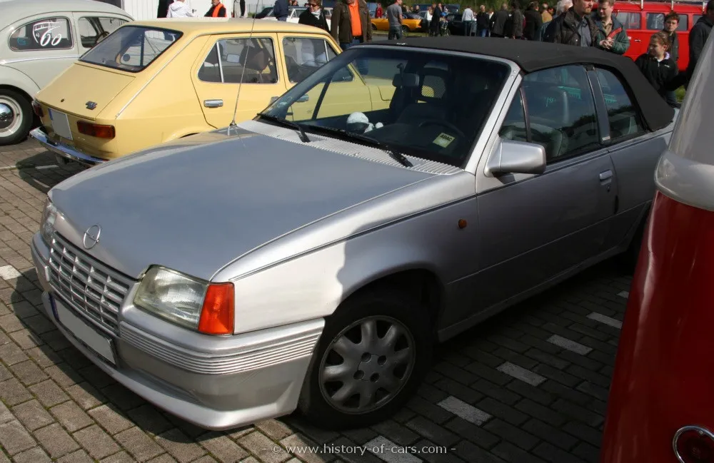 Opel Astra 1.6 1987 photo - 7