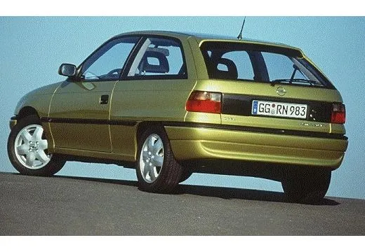 Opel Astra 1.6 1990 photo - 9