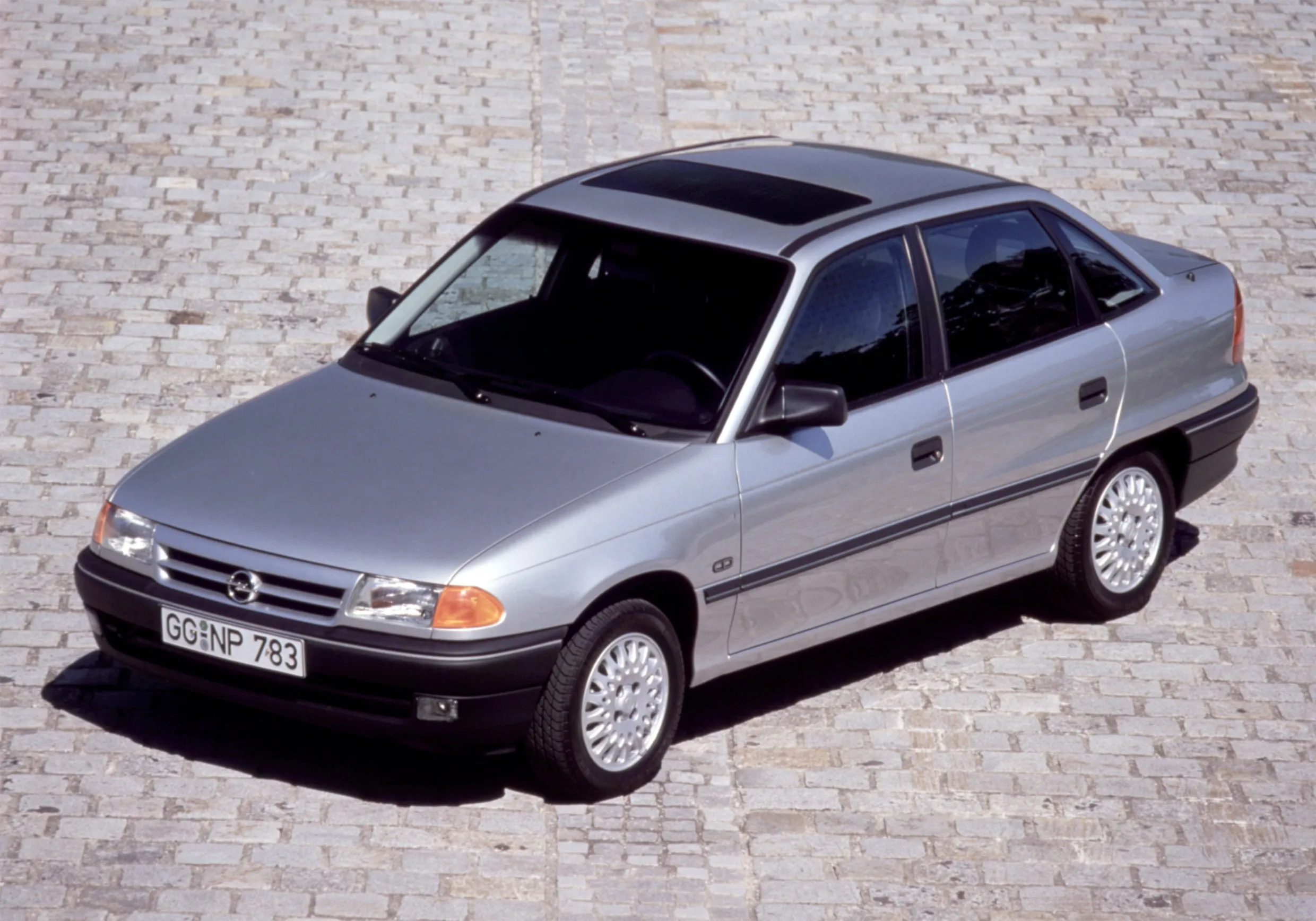 Opel Astra 1.6 1994 photo - 10