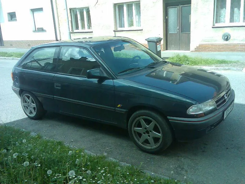 Opel Astra 1.6 1994 photo - 12