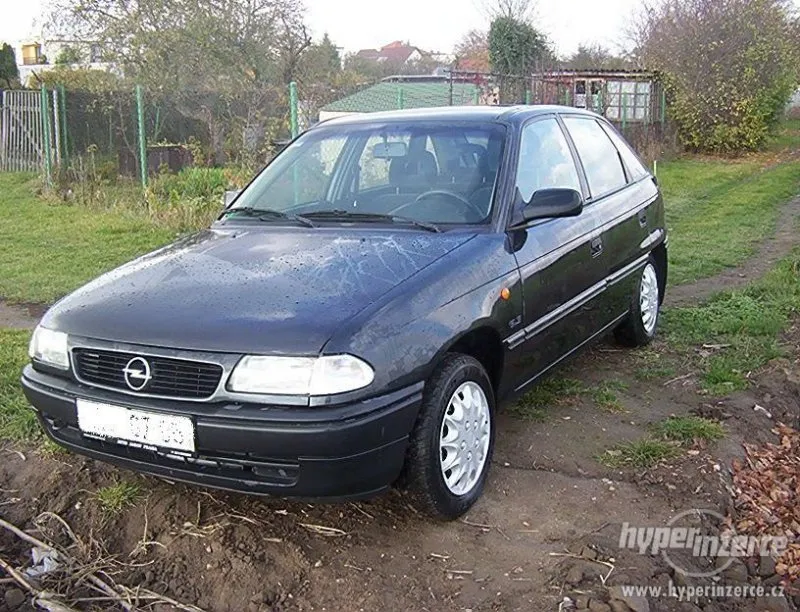 Opel Astra 1.6 1995 photo - 9