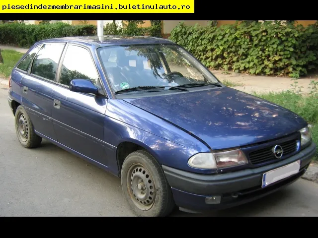 Opel Astra 1.6 1996 photo - 9