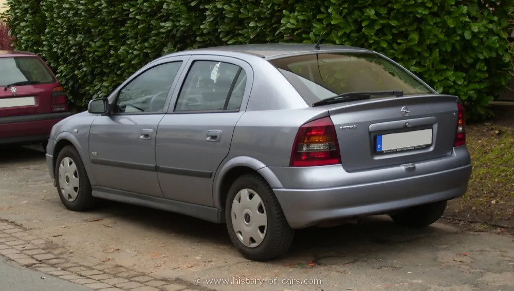 Opel Astra 1.6 2002 photo - 11