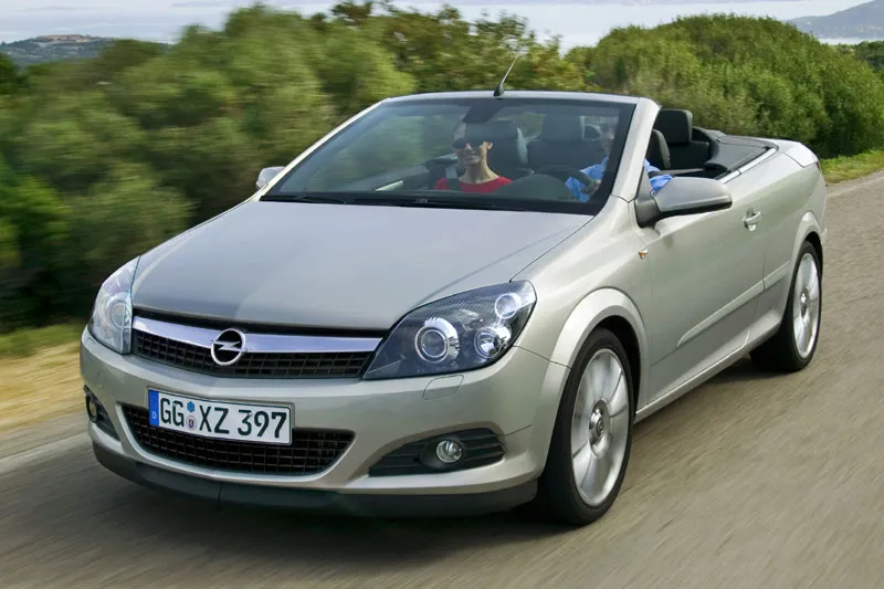 Opel Astra 1.6 2009 photo - 12