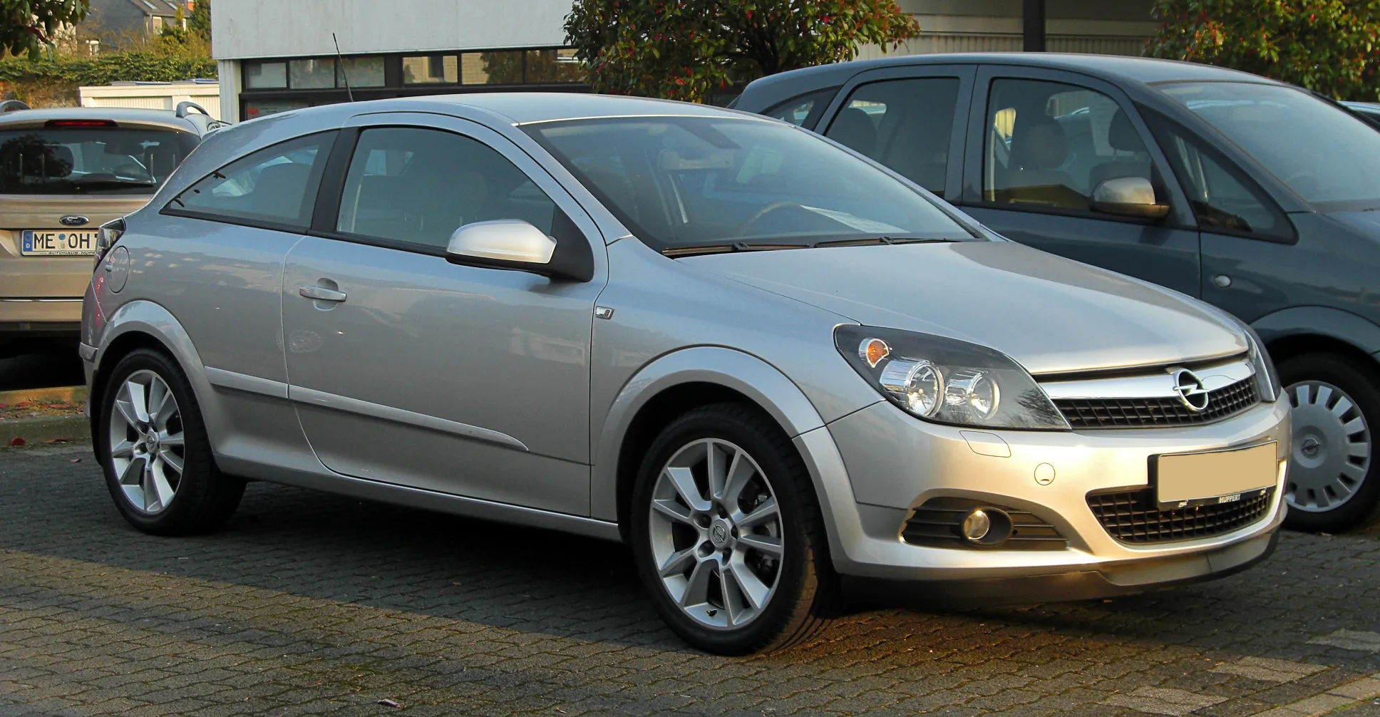 Opel Astra 1.6 2011 photo - 5