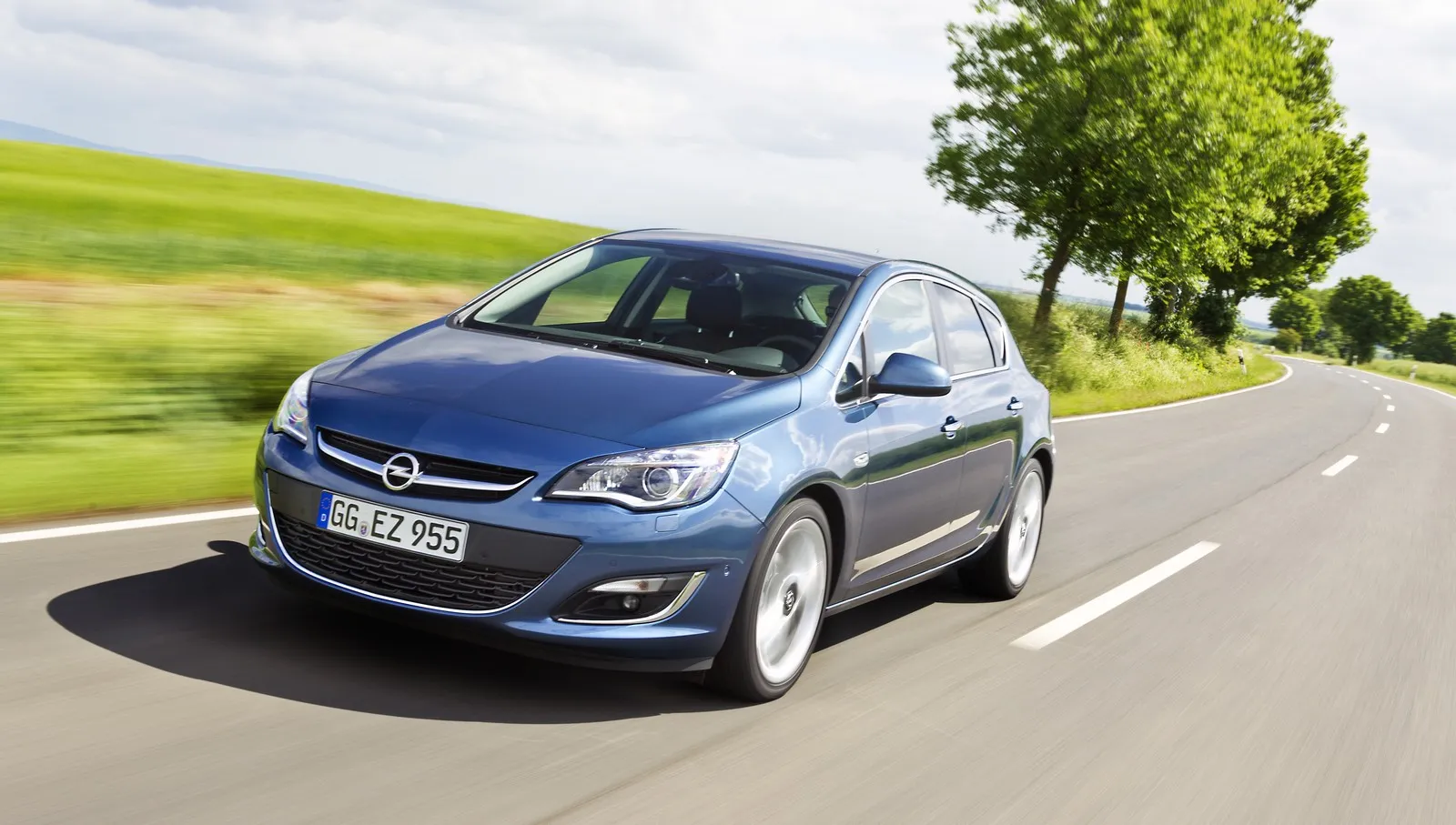 Opel Astra 1.6 2014 photo - 3