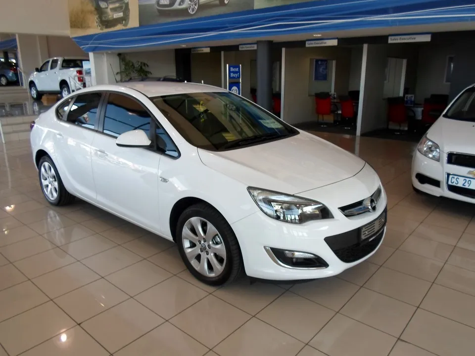 Opel Astra 1.6 2014 photo - 6
