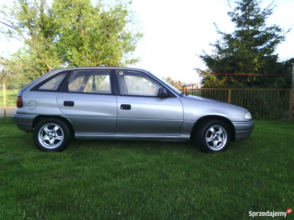 Opel Astra 1.7 1994 photo - 12