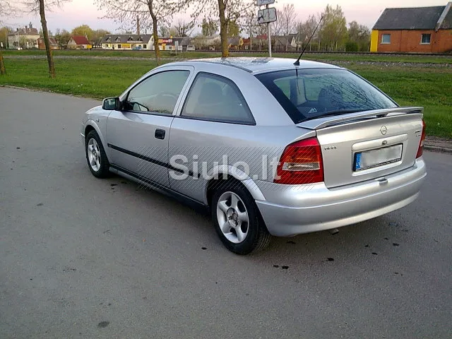Opel Astra 1.7 2001 photo - 2