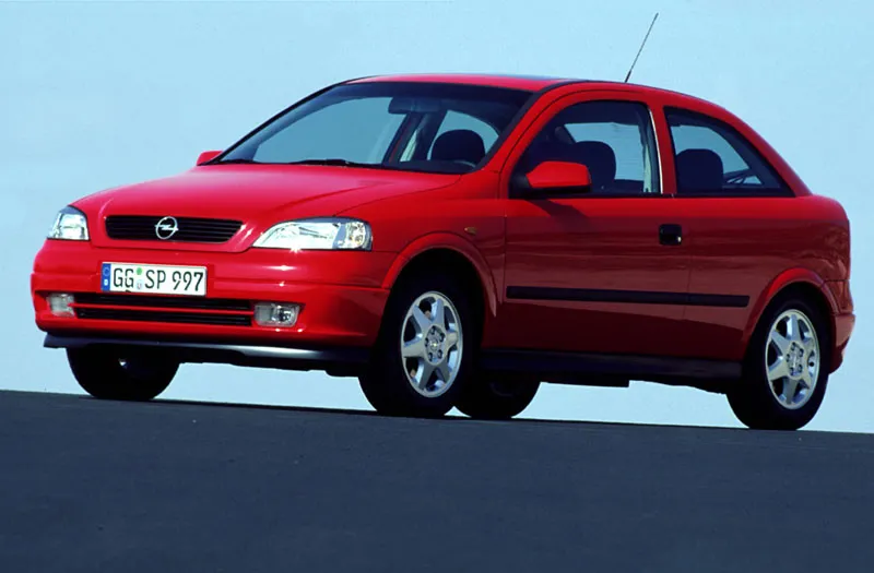 Opel Astra 1.7 2003 photo - 8
