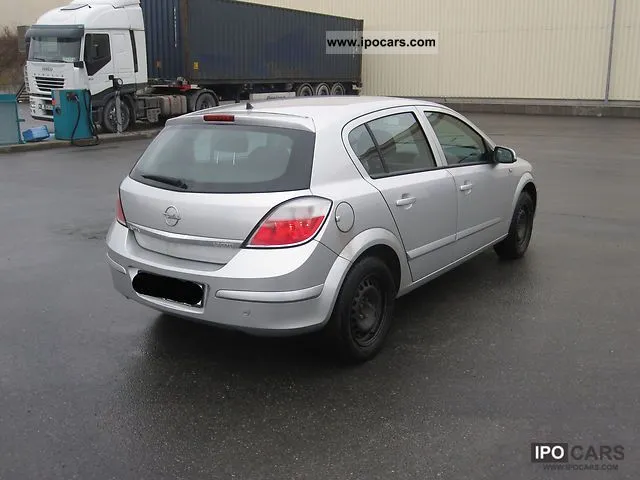 Opel Astra 1.7 2004 photo - 5