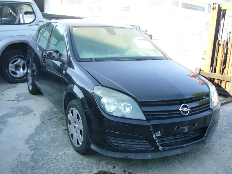 Opel Astra 1.7 2005 photo - 12