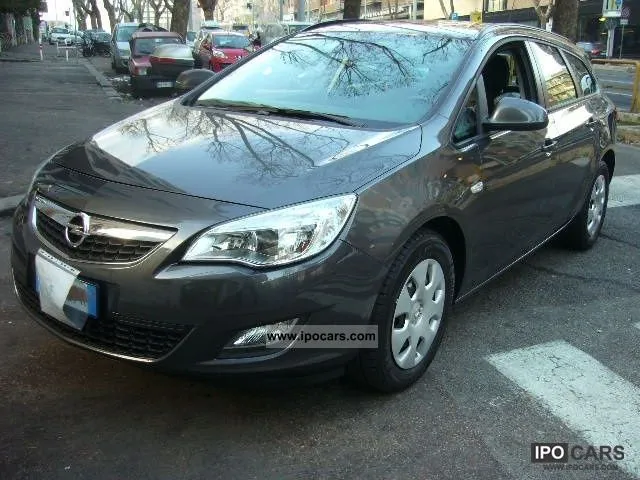 Opel Astra 1.7 2011 photo - 4