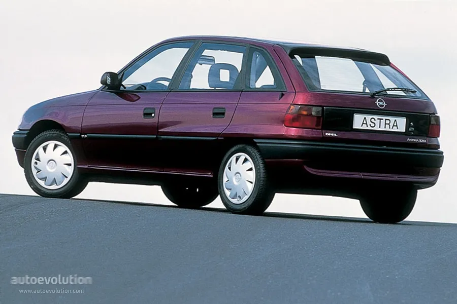 Opel Astra 1.8 1996 photo - 8