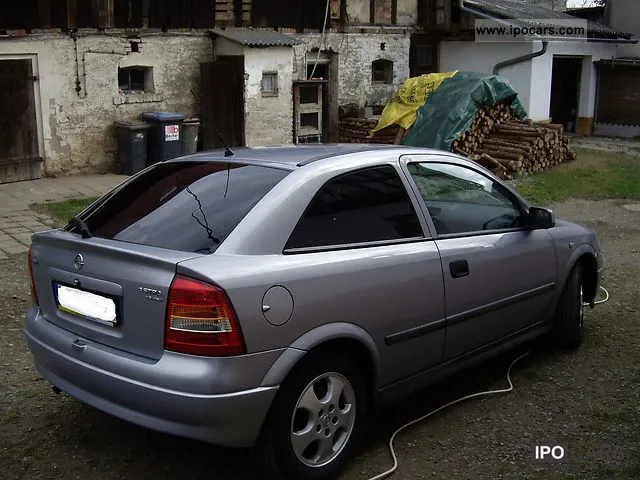 Opel Astra 1.8 2000 photo - 1