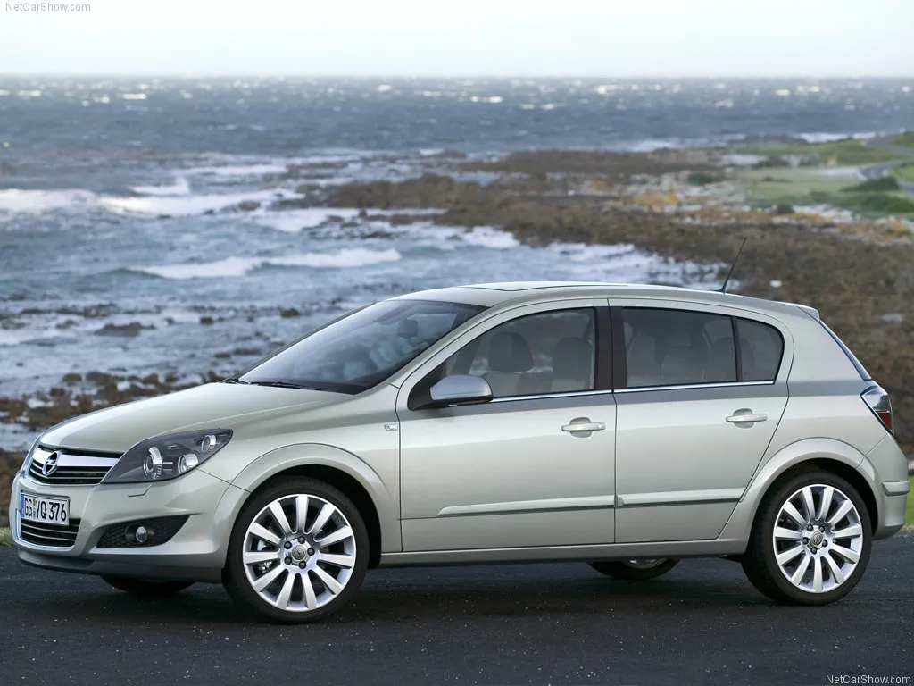 Opel Astra 1.9 2007 photo - 1