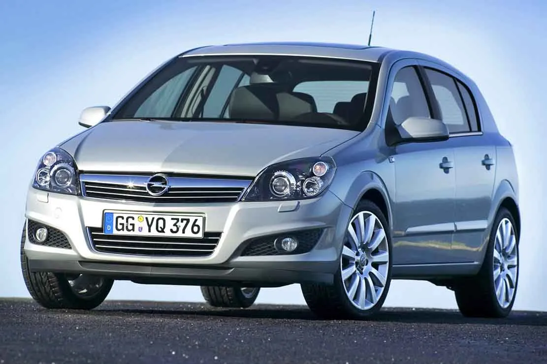 Opel Astra 1.9 2009 photo - 9