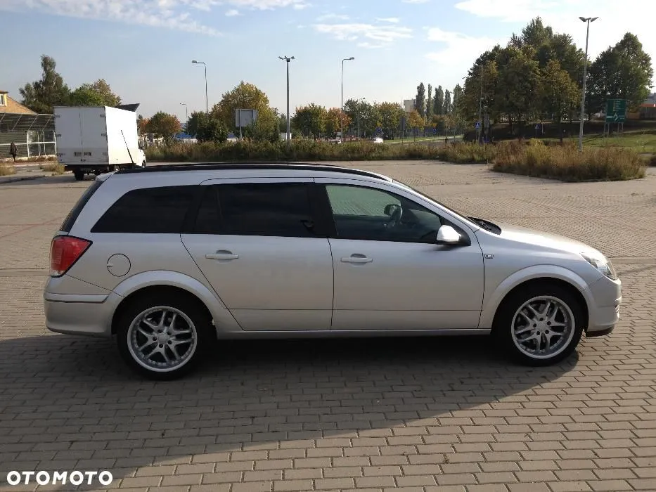 Opel Astra 1.9 2014 photo - 12