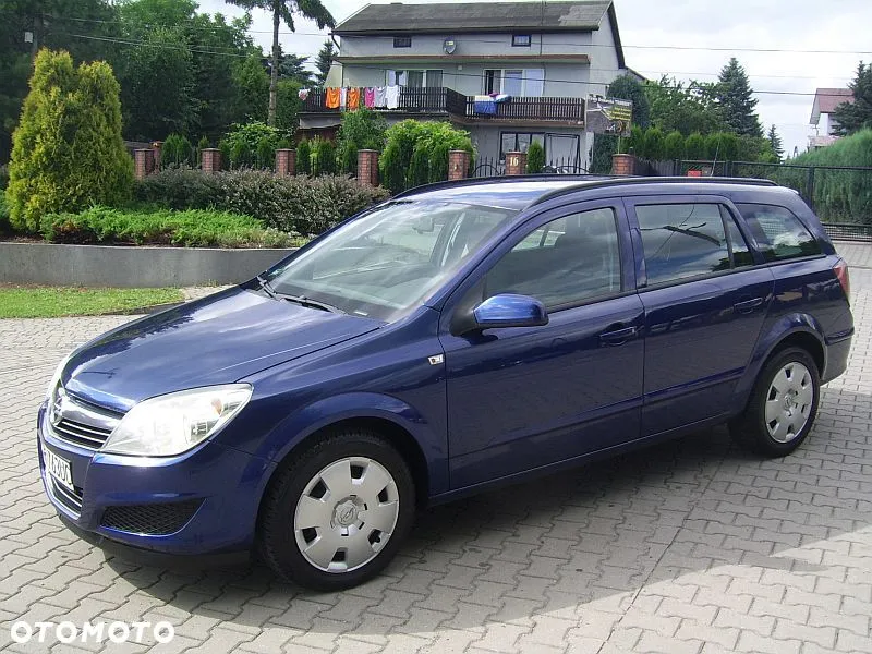 Opel Astra 1.9 2014 photo - 9