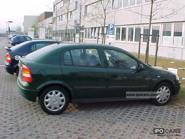 Opel Astra 2.0 1999 photo - 2