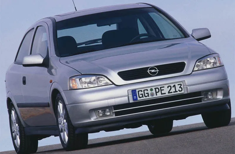 Opel Astra 2.0 1999 photo - 9