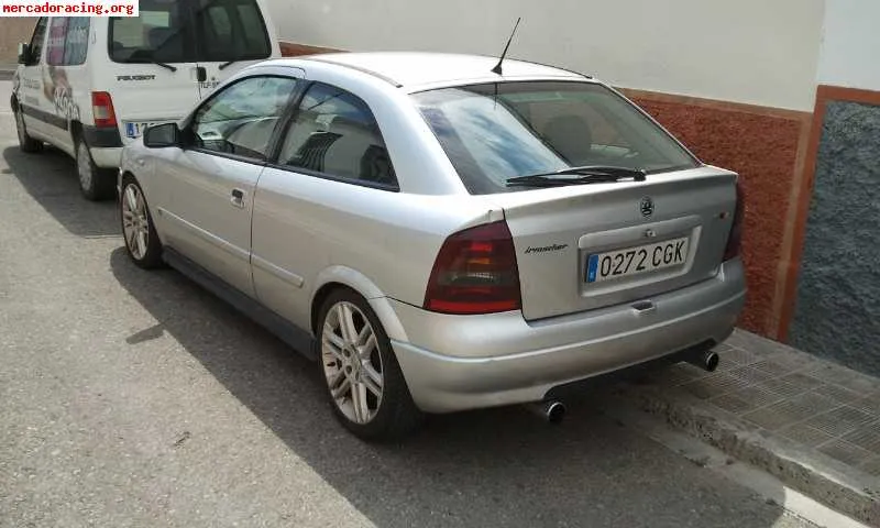 Opel Astra 2.0 2003 photo - 11