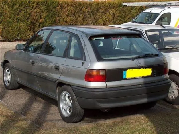 Opel Astra 2.2 1996 photo - 5