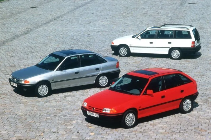 Opel Astra 2.2 1996 photo - 7