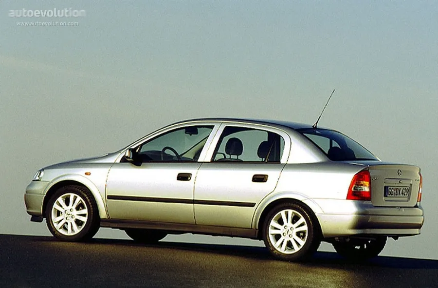 Opel Astra 2.2 1998 photo - 4