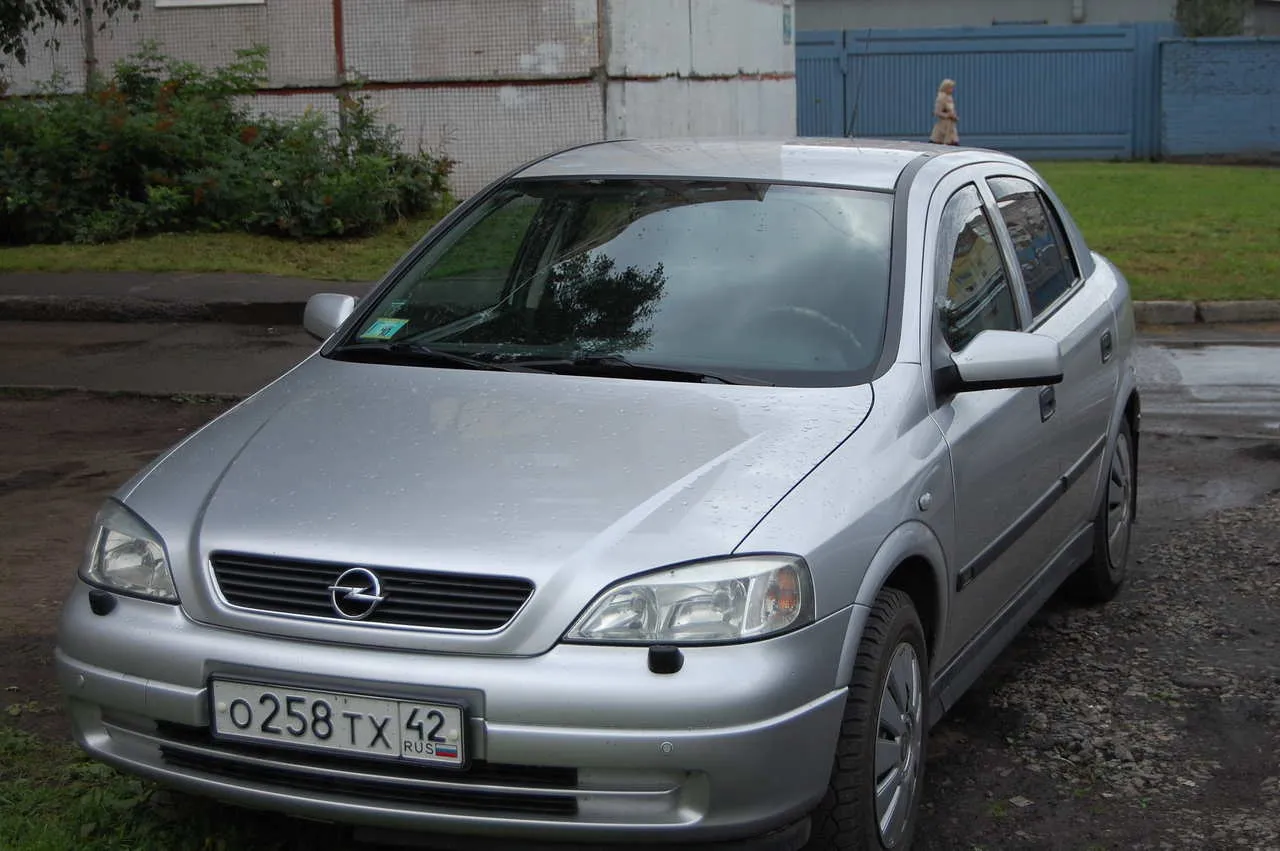 Opel Astra 2.2 2003 photo - 6