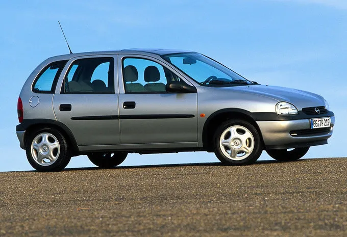 Opel Corsa 1.0 1997 photo - 4