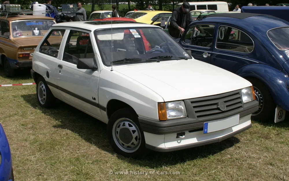 Opel Corsa 1.2 1985 photo - 6