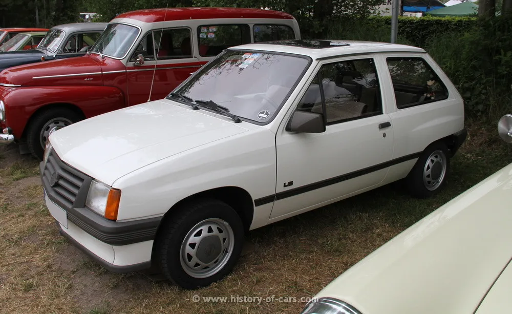 Opel Corsa 1.2 1985 photo - 9