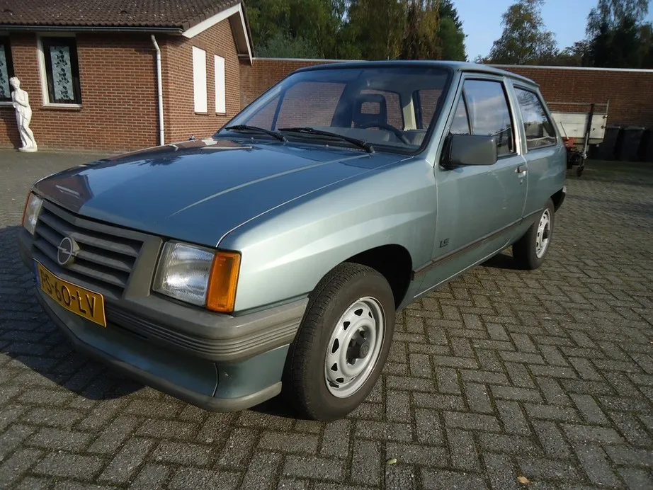 Opel Corsa 1.2 1986 photo - 3