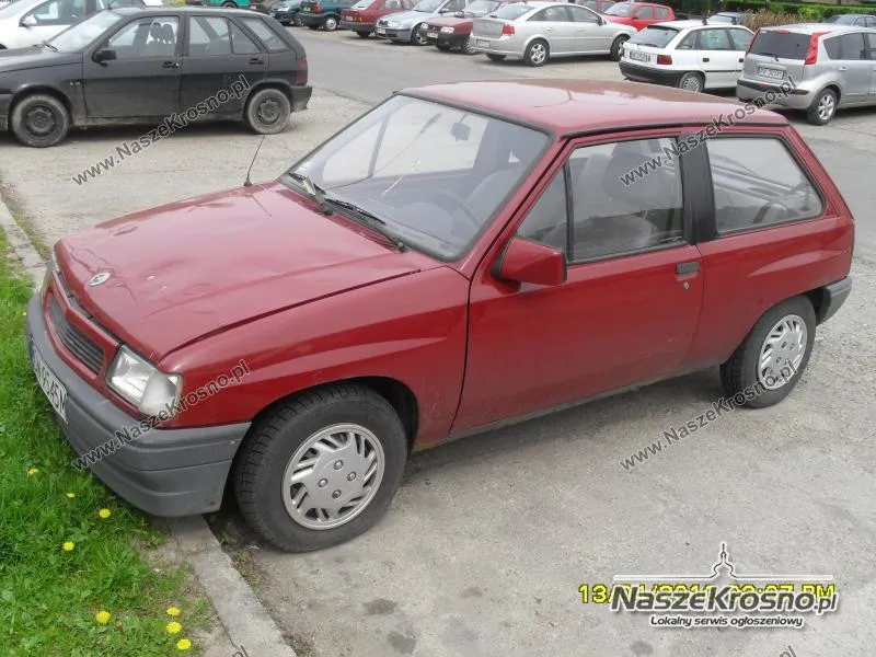 Opel Corsa 1.2i 1996 photo - 8