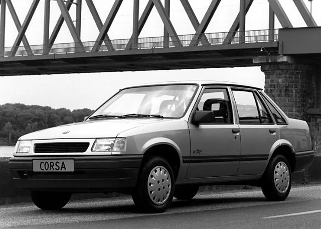 Opel Corsa 1.4 1990 photo - 7