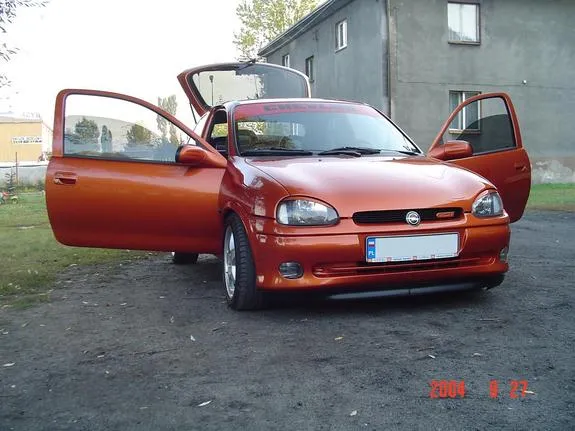 Opel Corsa 1.4 1997 photo - 12