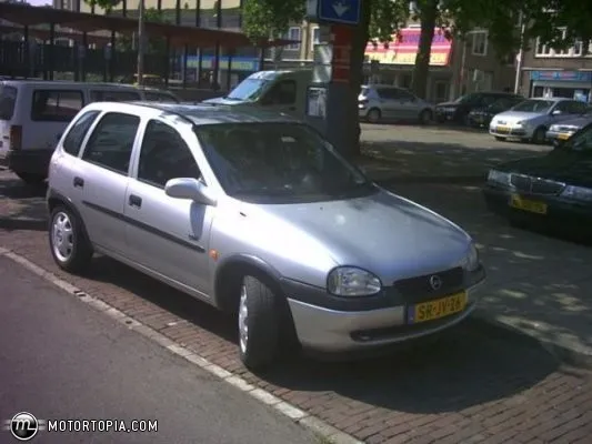 Opel Corsa 1.4 1998 photo - 9