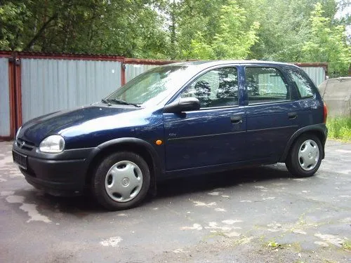 Opel Corsa 1.4Si 1998 photo - 11