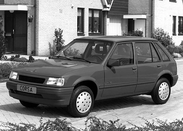 Opel Corsa 1.4i 1992 photo - 11