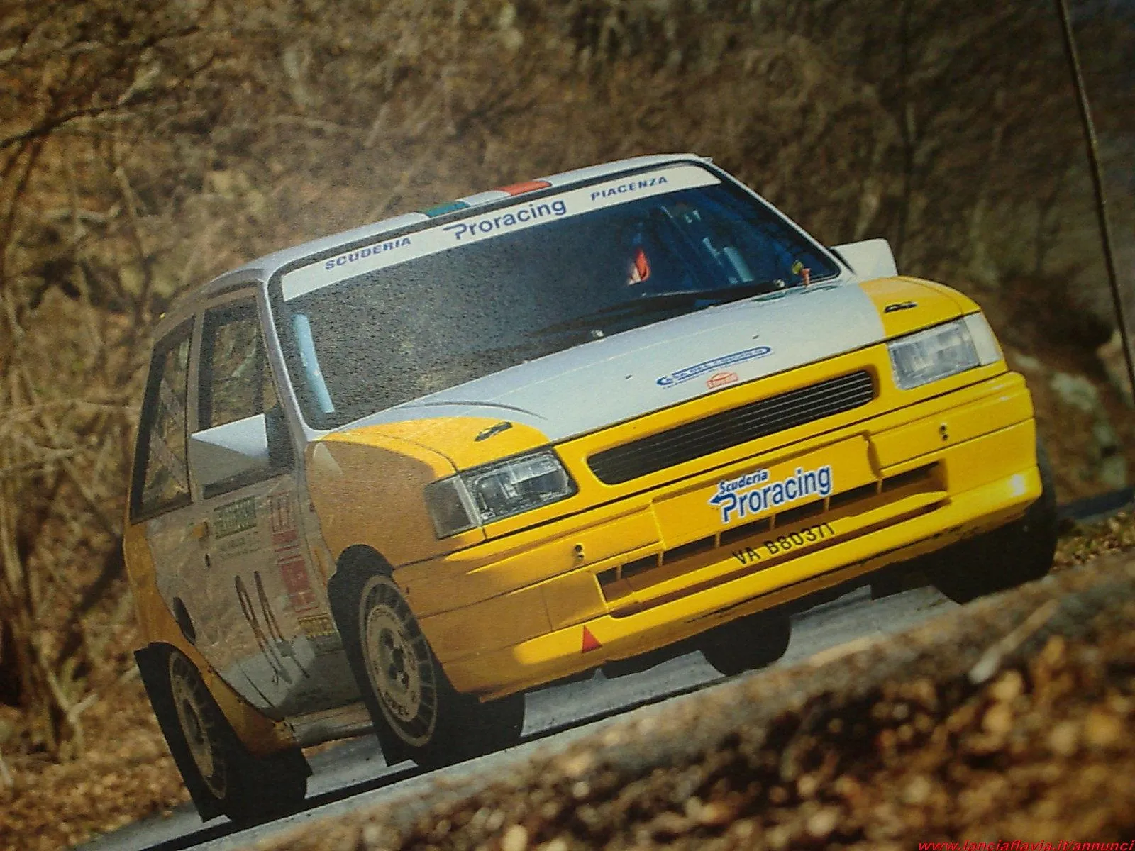 Opel Corsa 1.6 1992 photo - 12